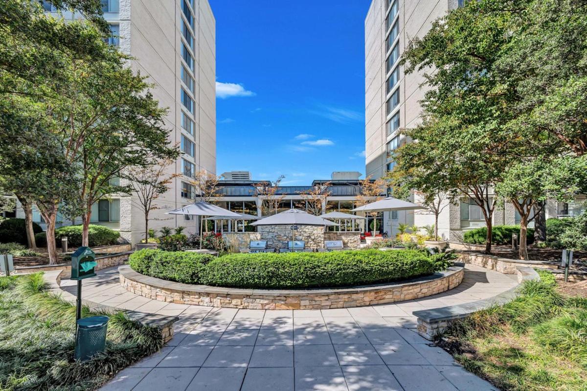 Beautiful 2Br Apartment At Crystal City With Gym Arlington Luaran gambar